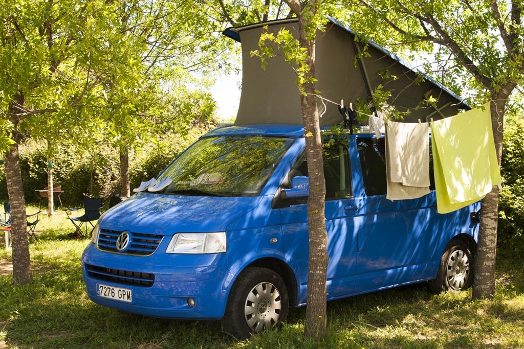 dormir-en-camping-con-furgoneta
